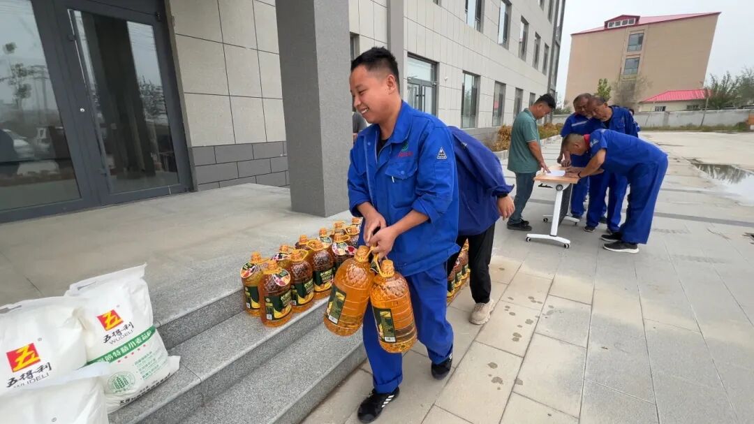 1762136585365971.jpg 1762136585365971.jpg